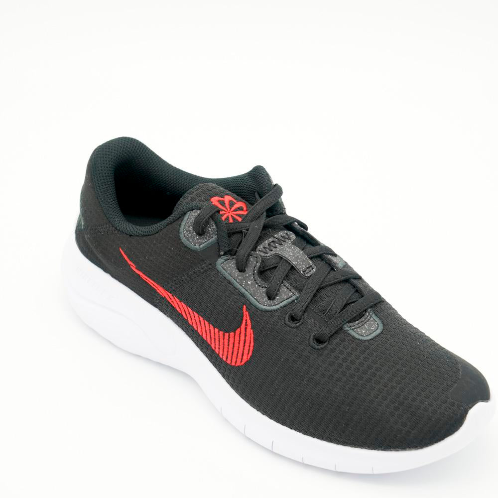 03977_1|e015d43860396b8d5f8762a1141b2ee8